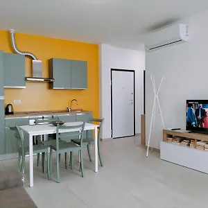  Appartamento Facentro - Free Wifi & Air Conditioning Italia