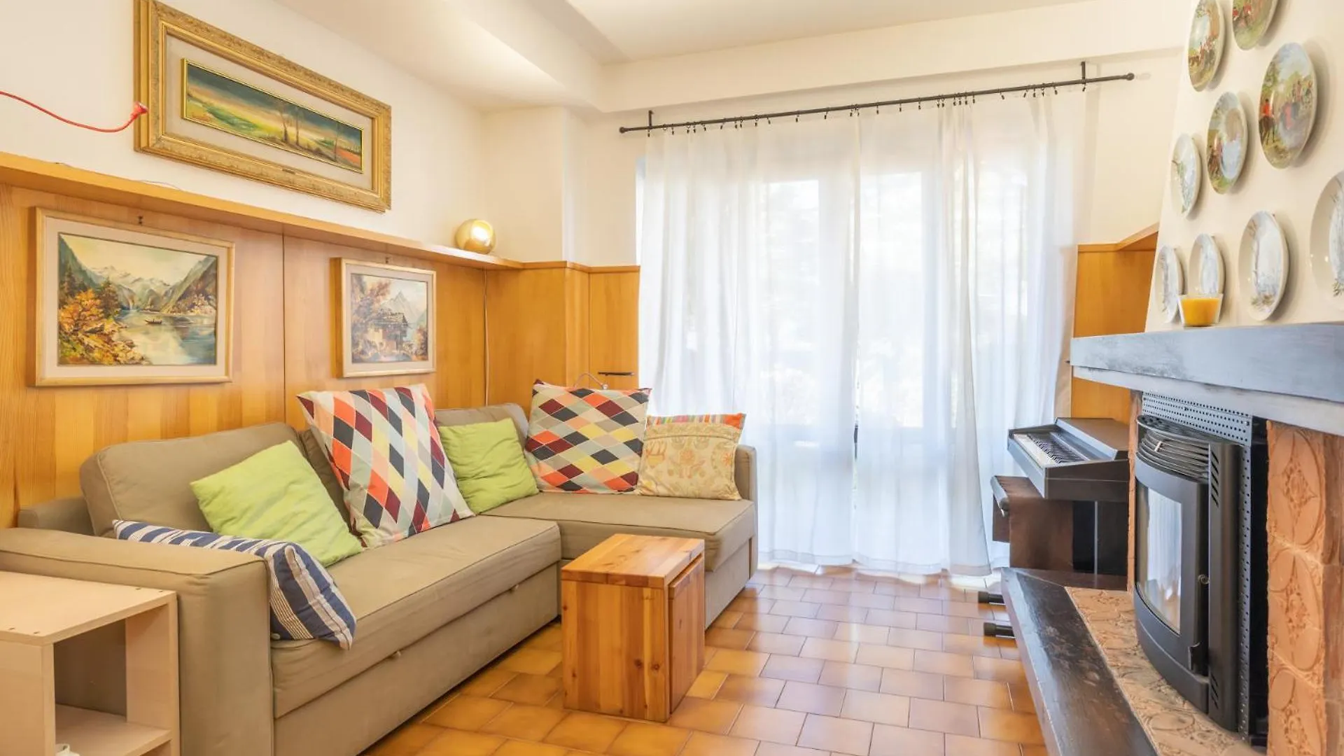 Barzio Parrocchiale: Mountain View Apartment with Private Garden
